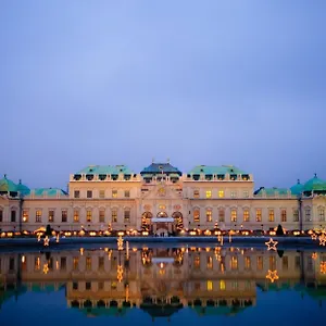 Comfortable Romantic 1 Bedroom Near Augarten Apartamento